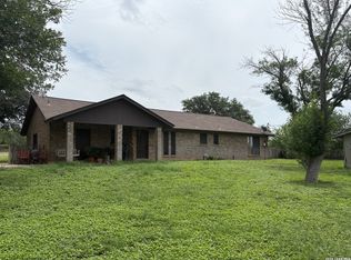 1016 COUNTY ROAD 373, Uvalde, TX 78801