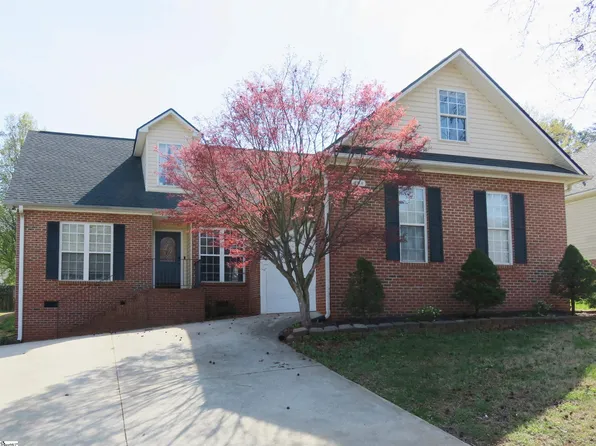 224 Riverrun Dr, Spartanburg, SC 29303
