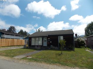 725 A St, Myrtle Point, OR 97458