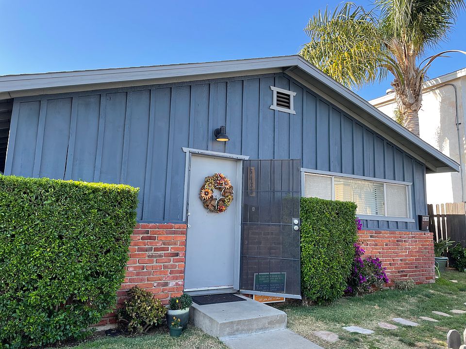 street side of property with neighboring unit A