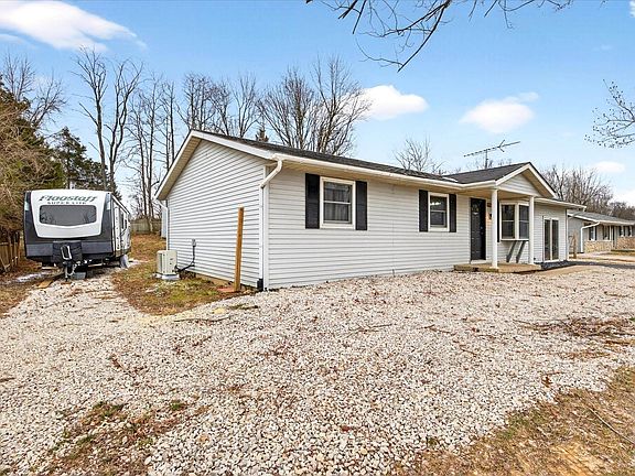 4th image of 4390 N Ridgewood Dr