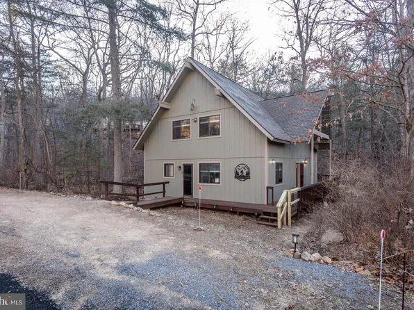 5212 Trevino Dr, Mc Gaheysville, VA 22840