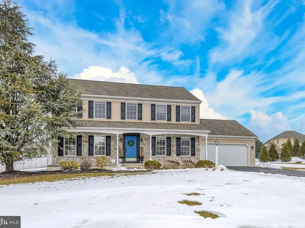 35 Sarah Ln, Mount Joy, PA 17552