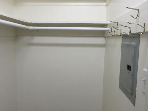 Walk in Closet - opposite entry door