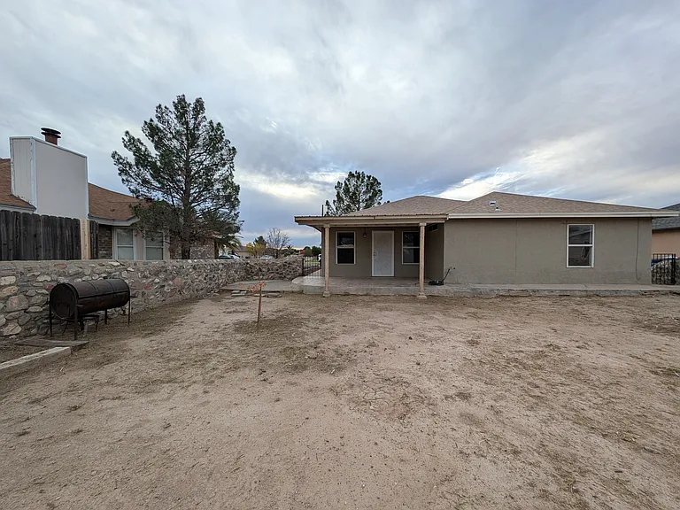 5857 W Valley Cir — Photo 25