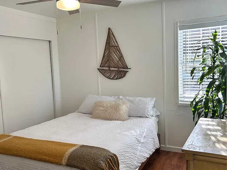 3570 Caspian Ave — Photo 6