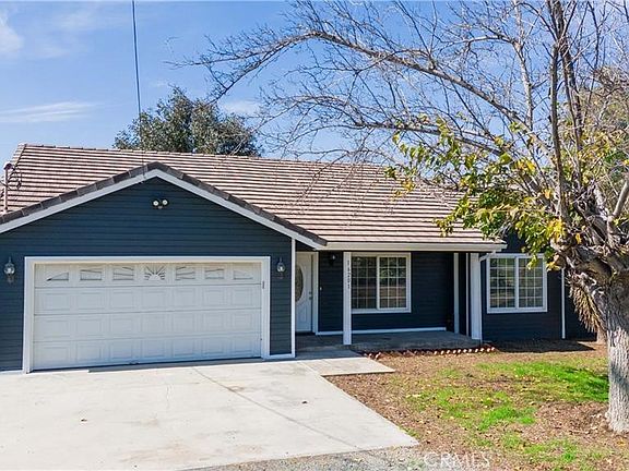 3rd image of 16201 Alta Cresta Ave