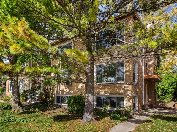 3452 Main St, Skokie, IL 60076