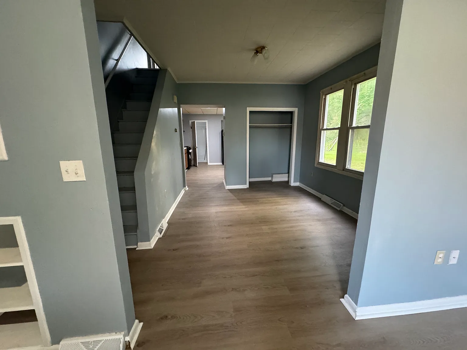 3 bed, 900 sqft, $1,450 — Photo 3