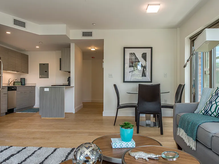 Malvern Place Apartments — Photo 5