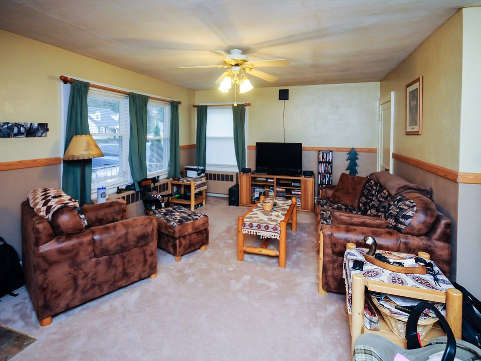 1st image of 2221 Greenwood Dr