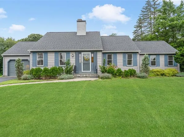 21 Hamilton Gate Ct, North Kingstown, RI 02852