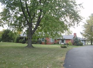 715 E Main St, Ridgway, IL 62979