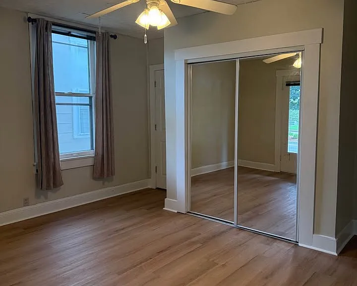 1116 E Main St #1 — Photo 4