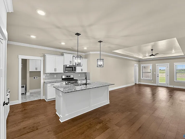 114 Hudson River Dr — Photo 14