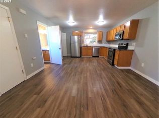 6867 N Fessenden St APT 3, Portland, OR 97203