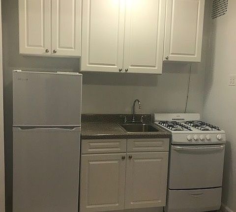 4th image of 9963 66th Ave APT D17