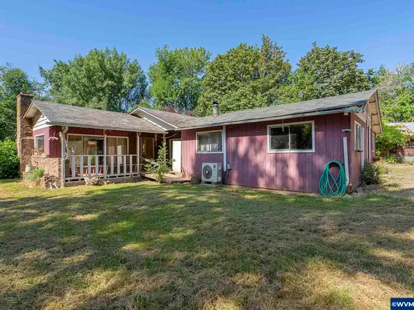 8820 Parker Rd, Independence, OR 97351