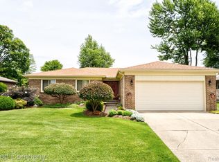 14137 Bangor Dr, Sterling Heights, MI 48313