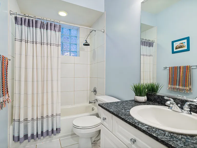 1411 N Mohawk St #1 — Photo 19