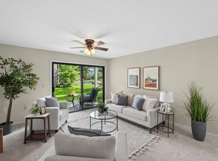 6767 Meadow Creek Dr UNIT 104, Columbus, OH 43235