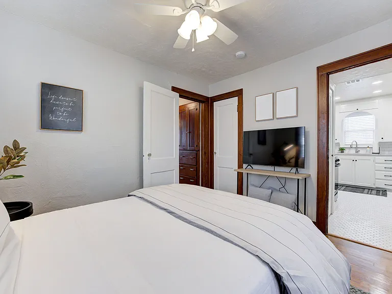 20 N Boulevard St — Photo 10