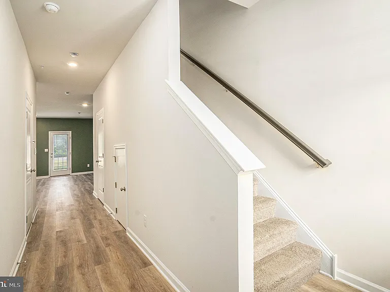 1143 Martin Rd — Photo 7
