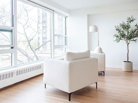 5th image of 3180 N Lake Shore Dr APT 4C