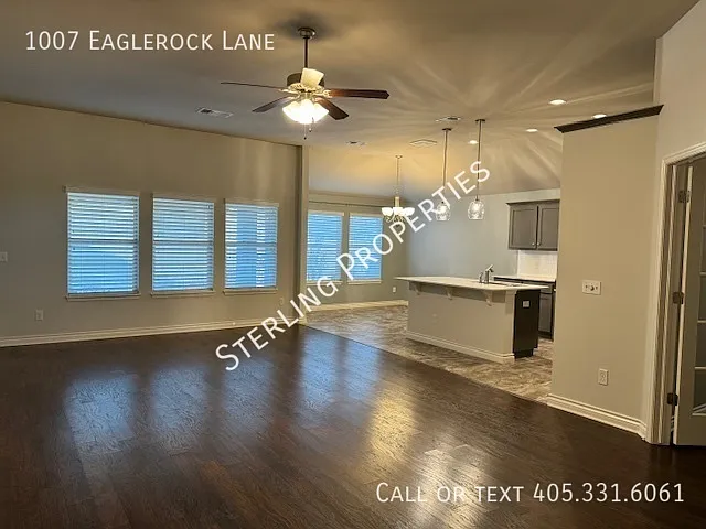 1007 Eaglerock Ln — Photo 8