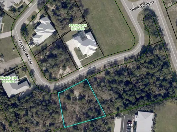 7721 Grand Oak Cir, Sebastian, FL 32958