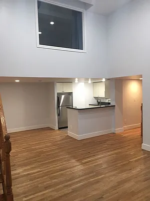 Rented by Mossanen Group | media 43