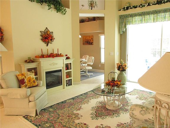5th image of 27 W Blue Sage Ct