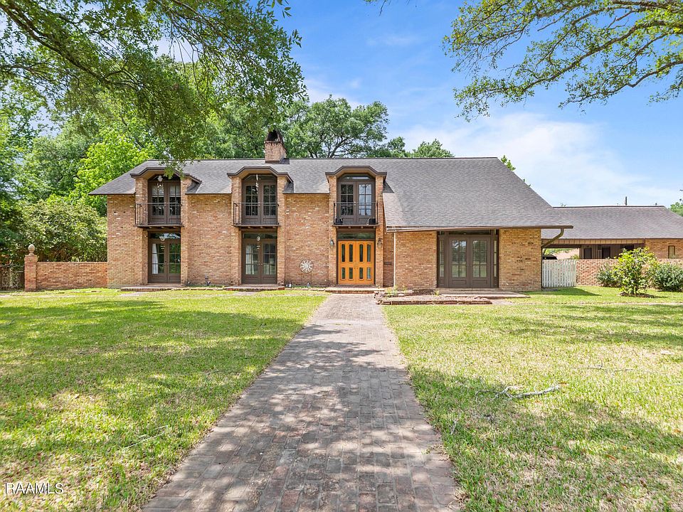 1st image of 1233 Dietlien Blvd