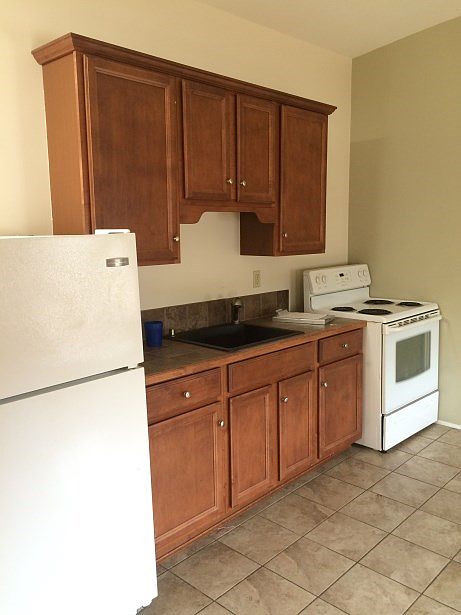 2nd image of 181 Chestnut St APT 7