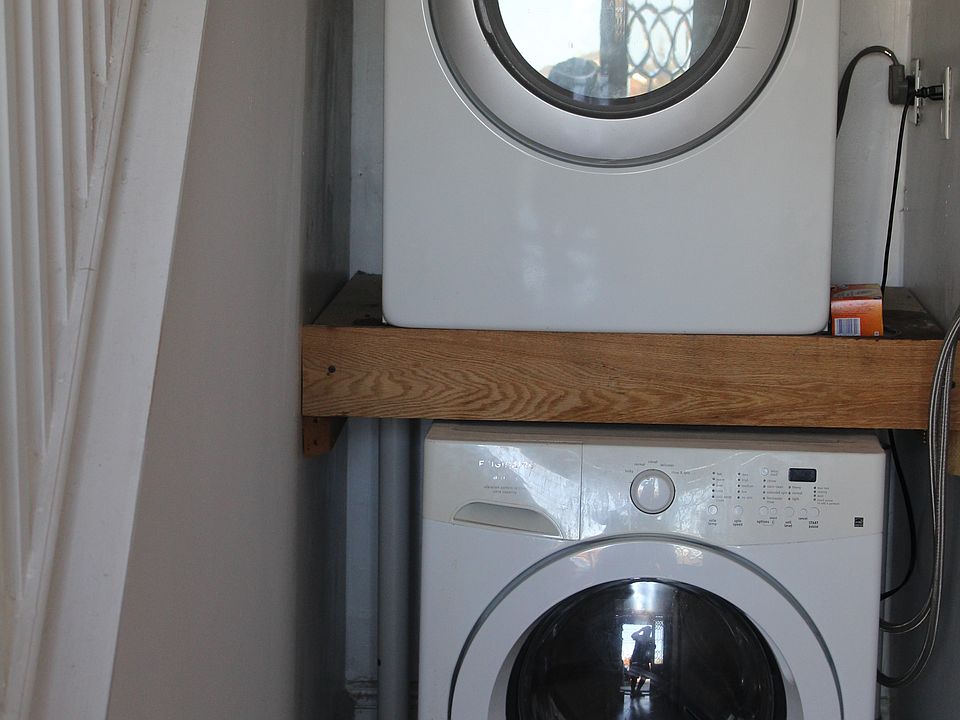 In unit washer and dryer