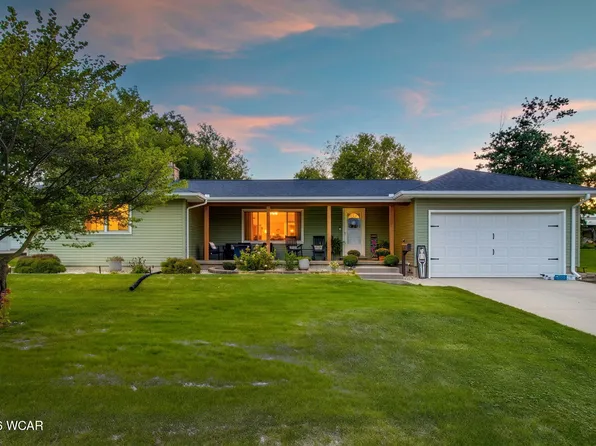 6 E Silver St, Wapakoneta, OH 45895
