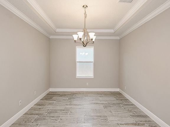 Swann III - Dining Room