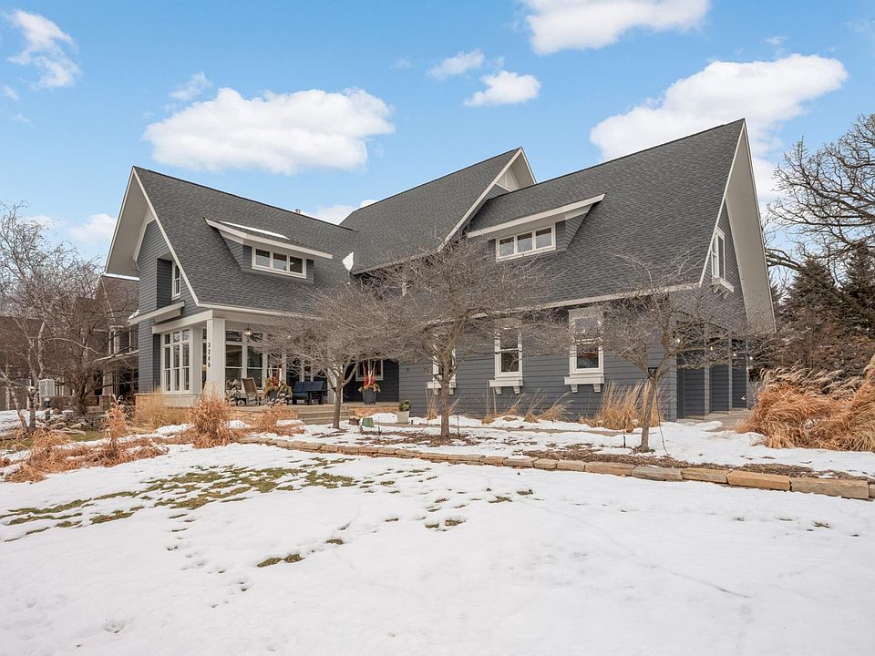 1st image of 3248 Crestmoor Dr