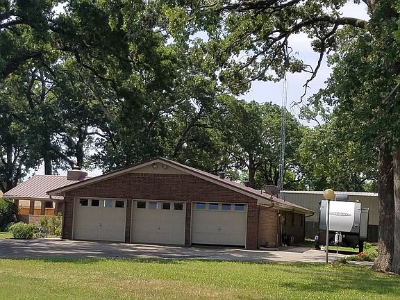 RV or boat pad plus 3-car garage