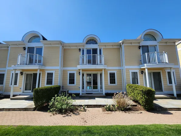 11 Saint John Street #C5, North Haven, CT 06473