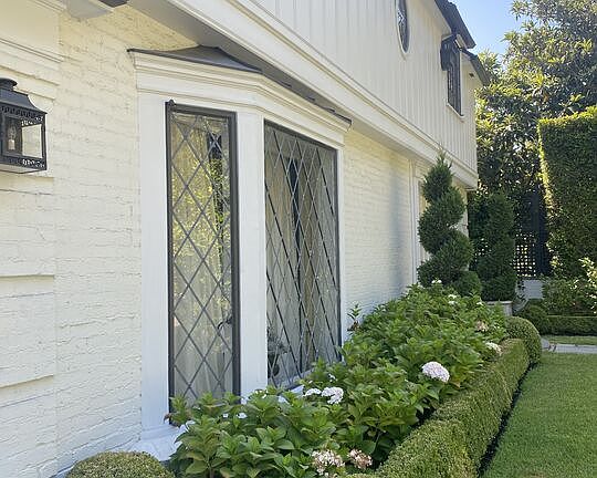 4th image of 320 Hilgard Ave