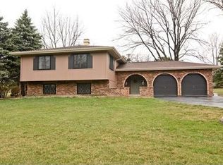 22W706 Hackberry Dr, Glen Ellyn, IL