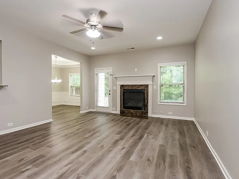 4038 Lake Manor Way — Photo 4