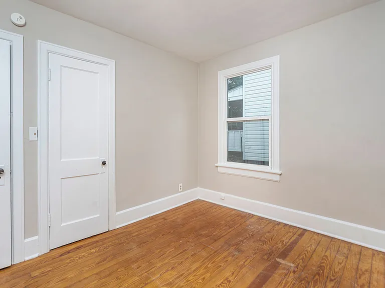 712 Middlebrook Ave — Photo 5