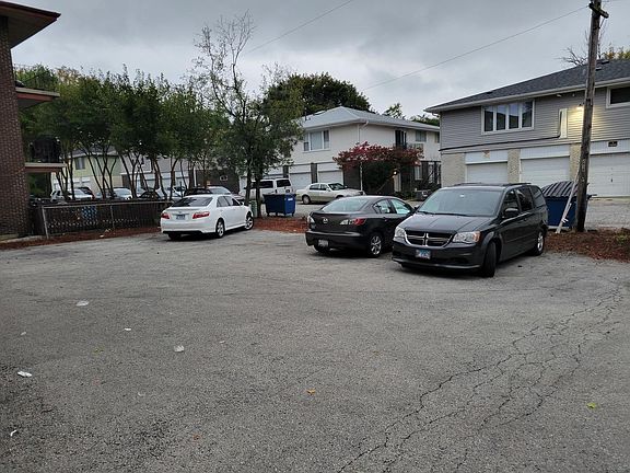 3rd image of 10436 Mason Ave