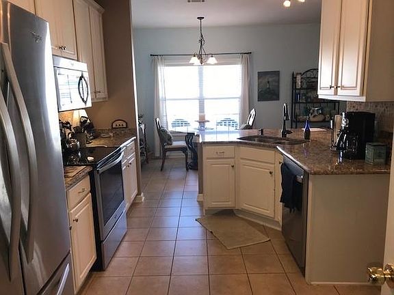 4th image of 16 Heron Ct