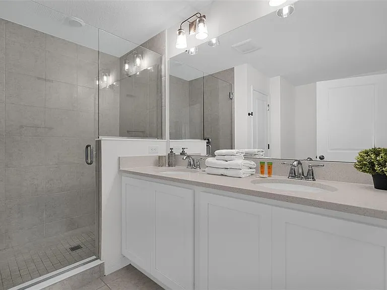 Longboat Dr — Photo 28