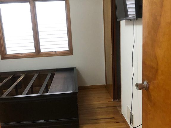 5th image of 70 Van Buren St Floor 2