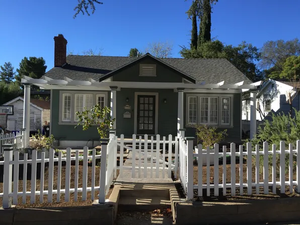 2200 Waltonia Dr, Montrose, CA 91020