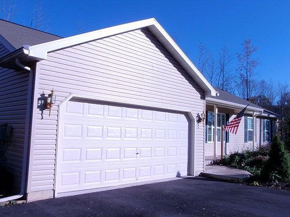 2nd image of 29 Cedar Creek Dr